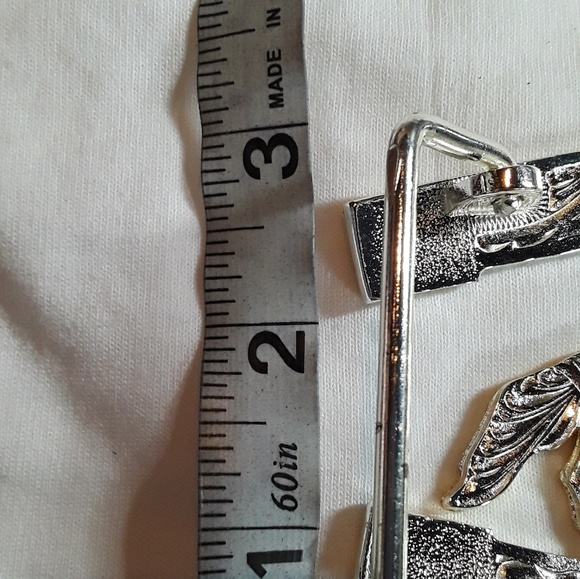 Buckle - Picture 2 of 4